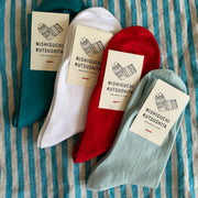 Nishiguchi Kutsushita Egyptian Cotton Plain Socks | Red