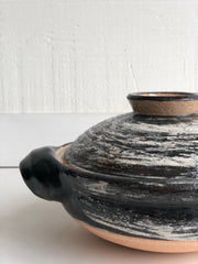 Hakeme Donabe by Nagatani-en