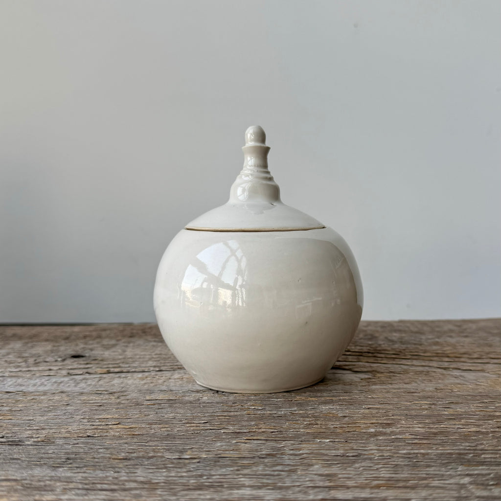 Nina Spring Jar | White #10