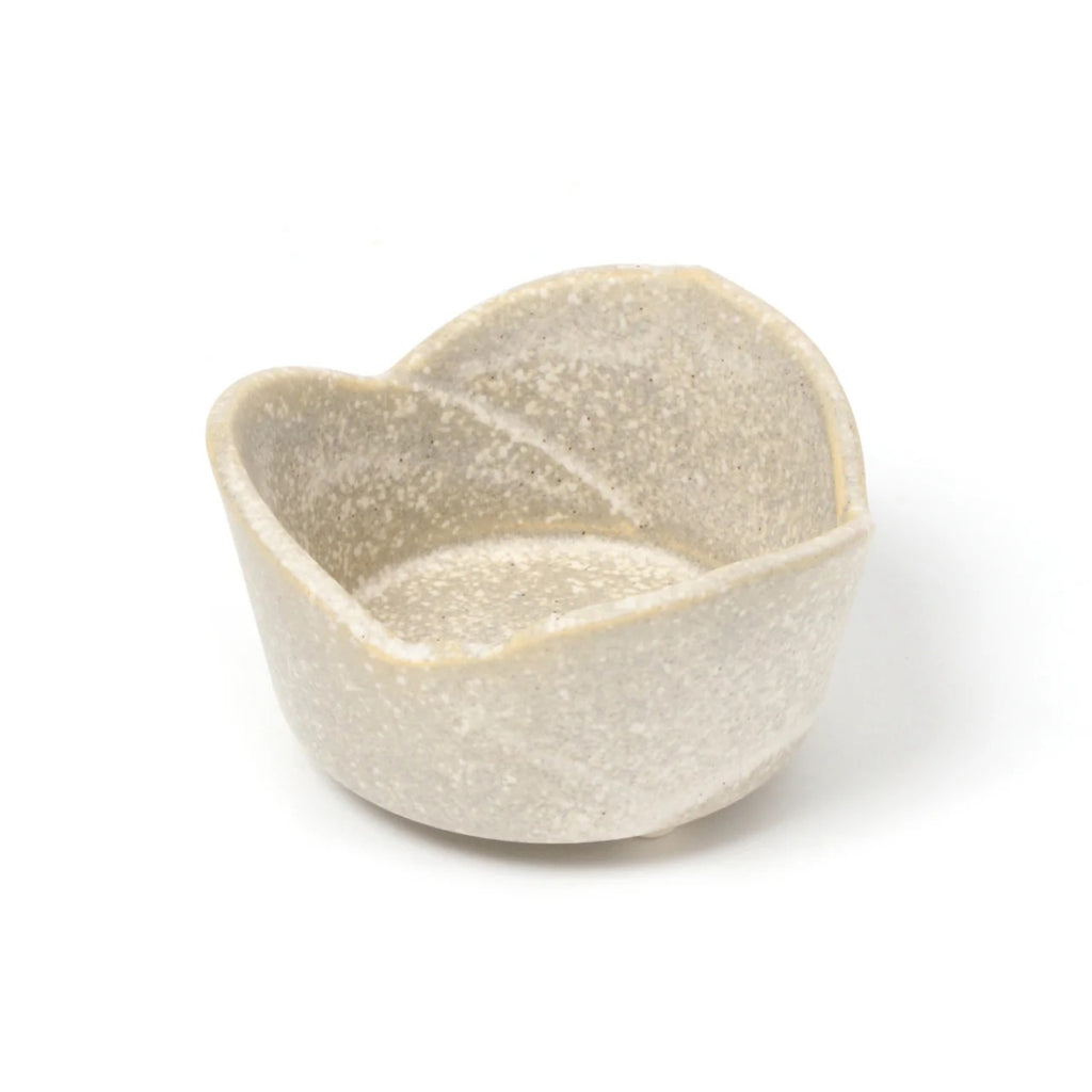 Mino Ware 3 Petal Flower Mini Bowl - Gray